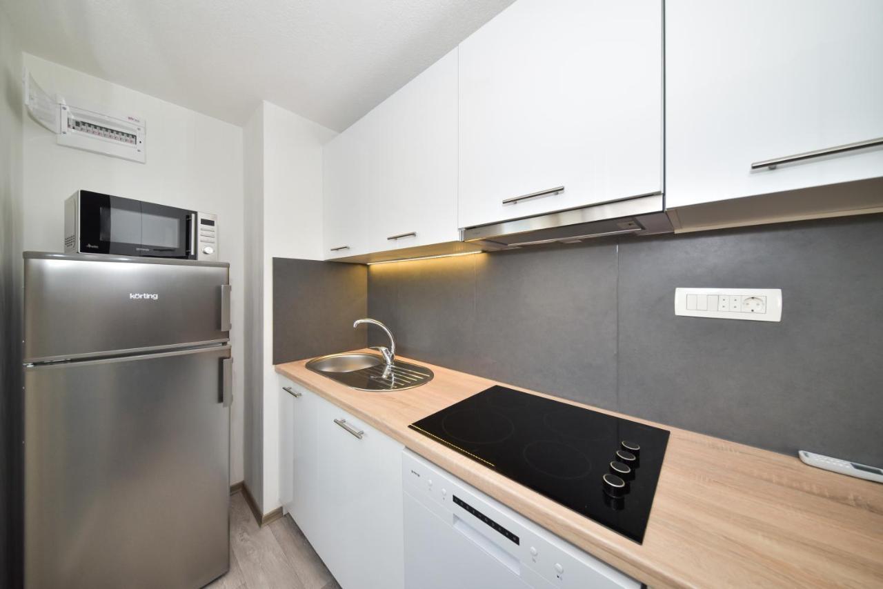 Mobile Homes, Privlaka Zadar Dalmacija - Private Pool ภายนอก รูปภาพ